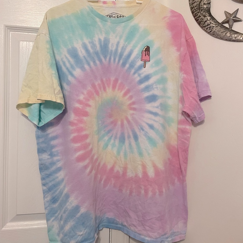 Pastel tie dye